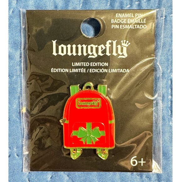 Loungefly Limited Edition Christmas Xmas Holiday Red Backpack Enamel Pin - Picture 1 of 2
